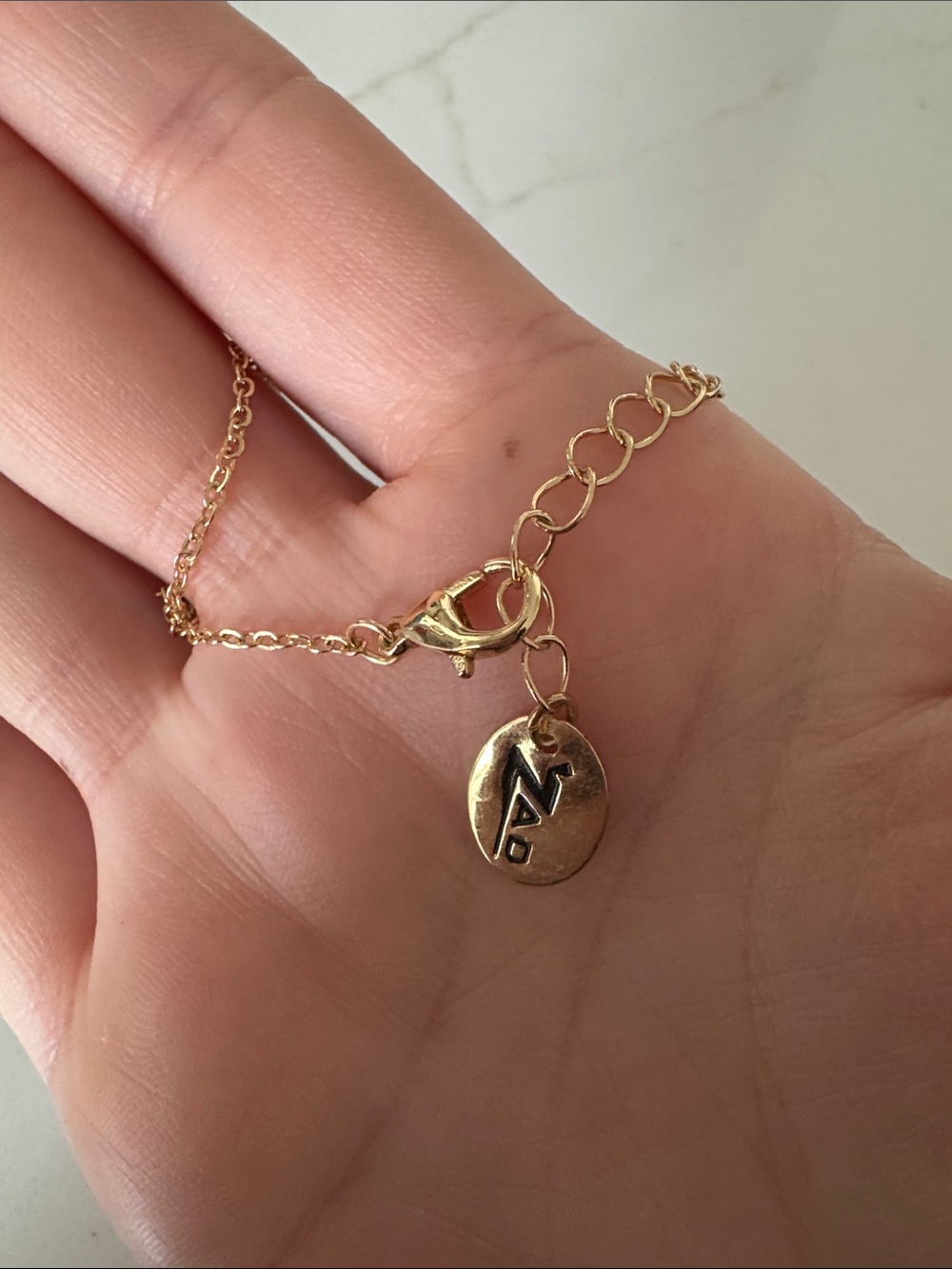 ZAD Dried Flower Gold Heart Pendant Necklace - Picture 4 of 5